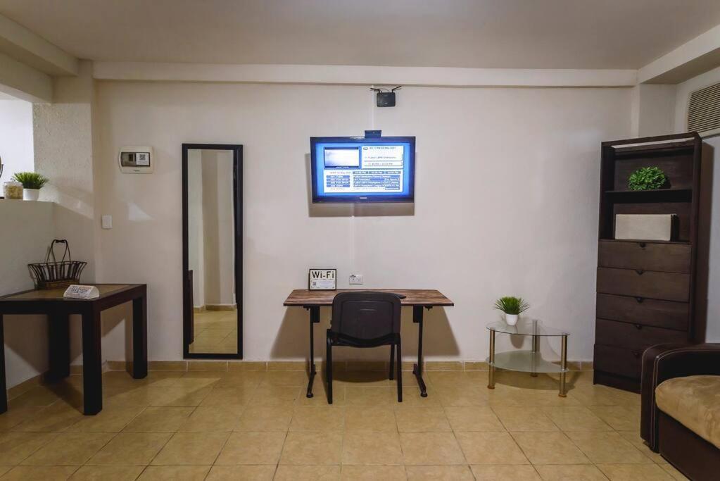 Departamento Comodo Centrico Tv Ac Wifi Cocina Parking, Letra C Ciudad Valles Eksteriør bilde